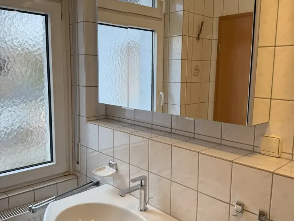 Provisionsfrei direkt vom Eigentümer. Moderne, voll möblierte 2-Zimmer-Wohnung (45 m²) in Schwalbach