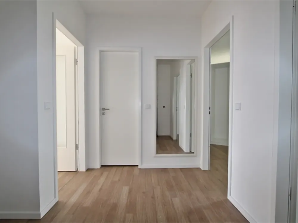 Moderne 2,5-Zimmer-Wohnung mit Balkon in verkehrsgünstiger Lage!