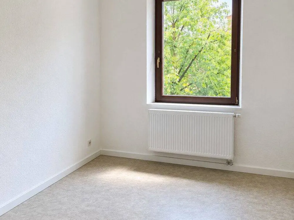 3 Zimmer Wohnung mit EINBAUKÜCHE