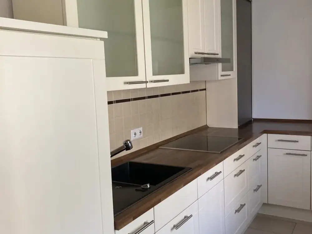Moderne 3,5-Zimmer-Wohnung Hochparterre mit Balkon in Echterdingen-West