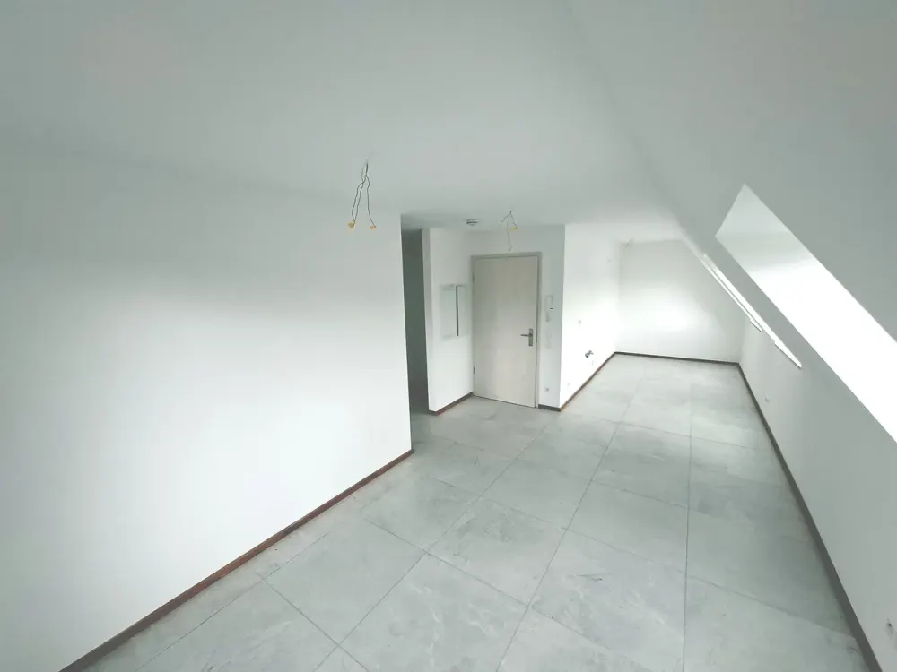 Bright Highly Insulated 2-Room Apartment in the Attic