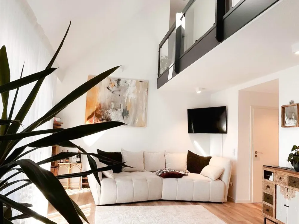 Moderne Maisonette-Wohnung mit charmanter Empore