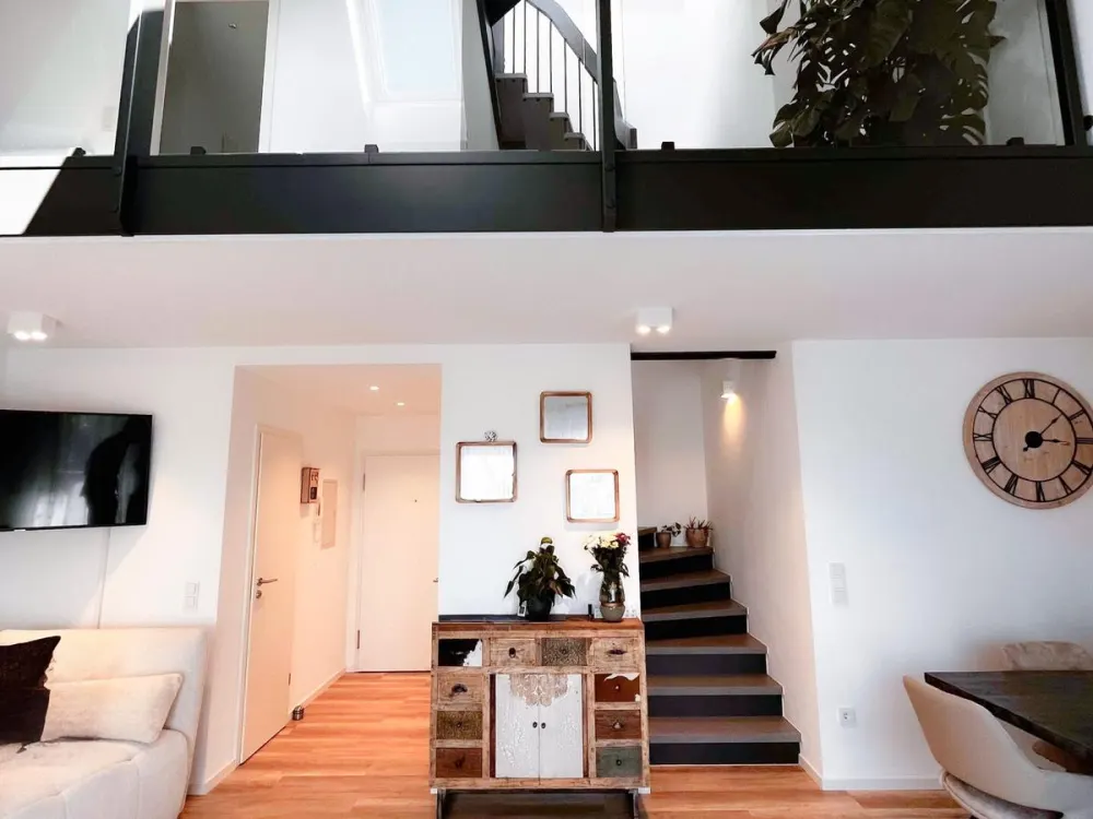 Moderne Maisonette-Wohnung mit charmanter Empore