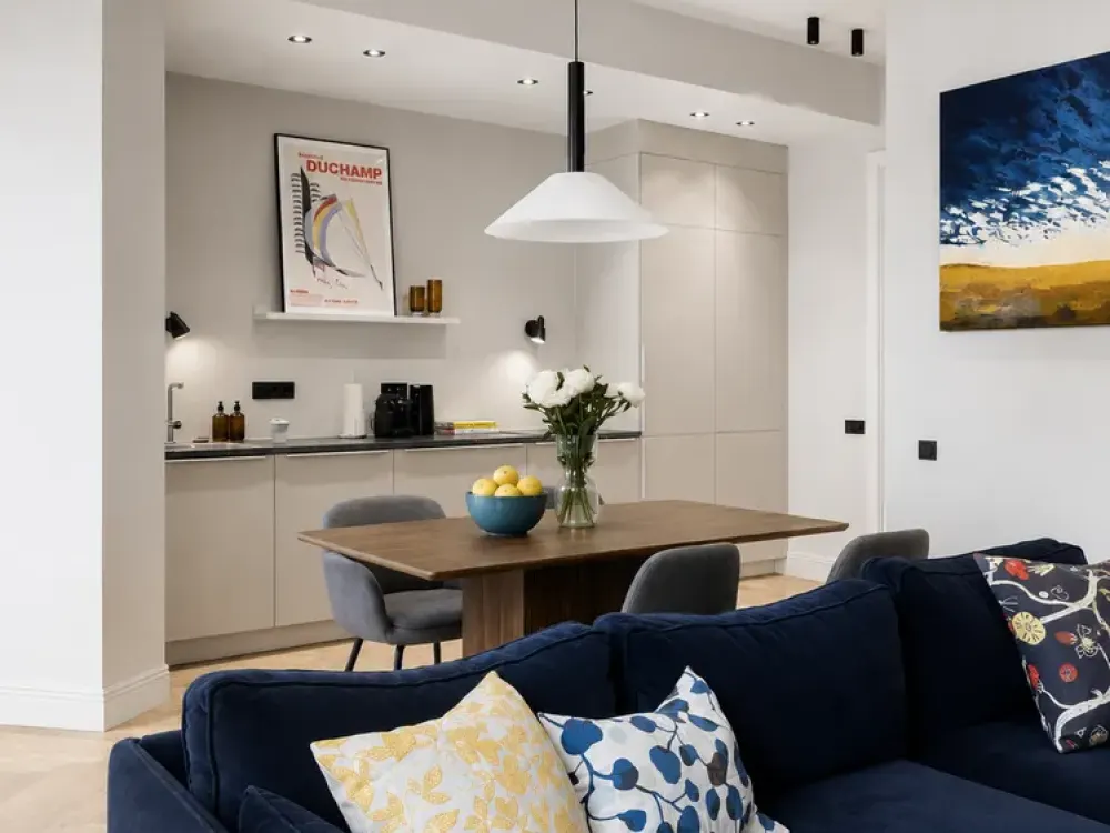 3-Zimmer Vollmöblierte Designwohnung im beliebten Nordend