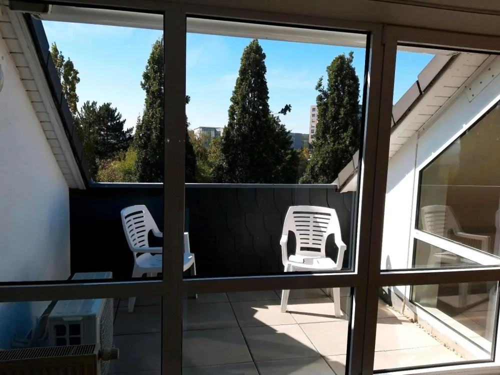 Contemporary Barrier-Free Attic Apartment with Air Conditioning