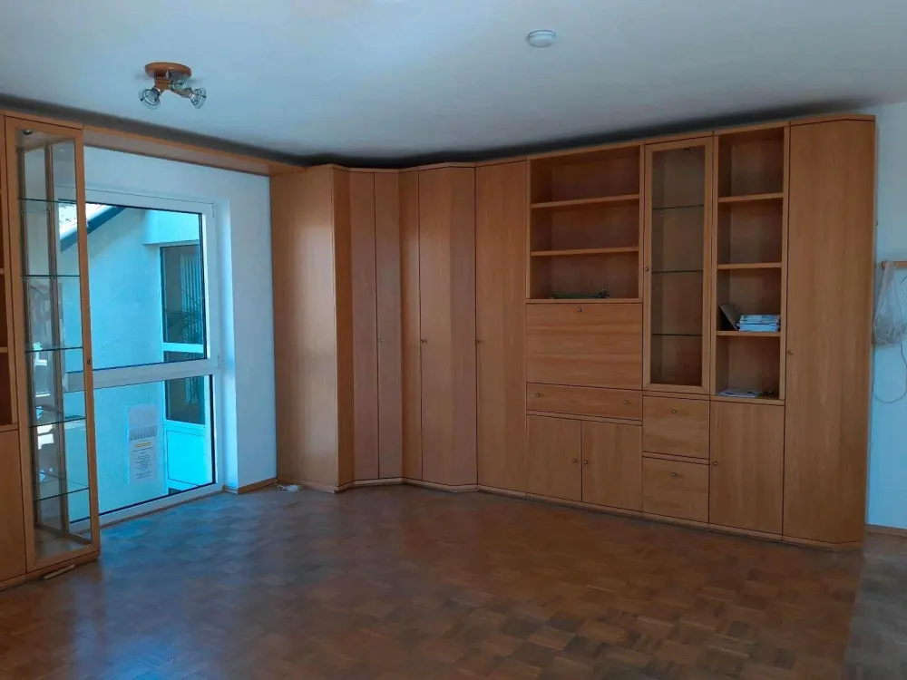 Contemporary Barrier-Free Attic Apartment with Air Conditioning