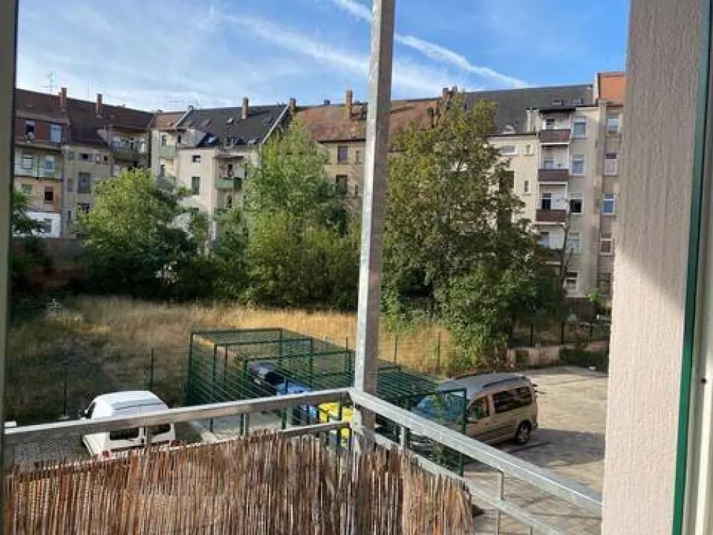 Schöne, ruhige, helle 2-Zimmer-Wohnung mit Balkon - komplett eingerichtet - im angesagten Altlindenau