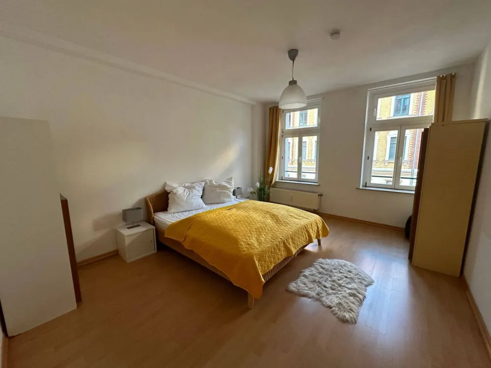 Schöne, ruhige, helle 2-Zimmer-Wohnung mit Balkon - komplett eingerichtet - im angesagten Altlindenau