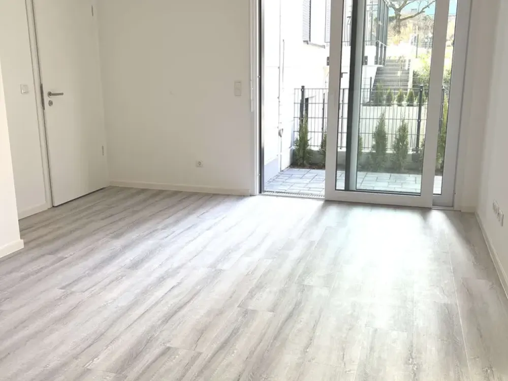 Wohnen im Grünen: moderne 2-Zimmer-Wohnung mit Terrasse