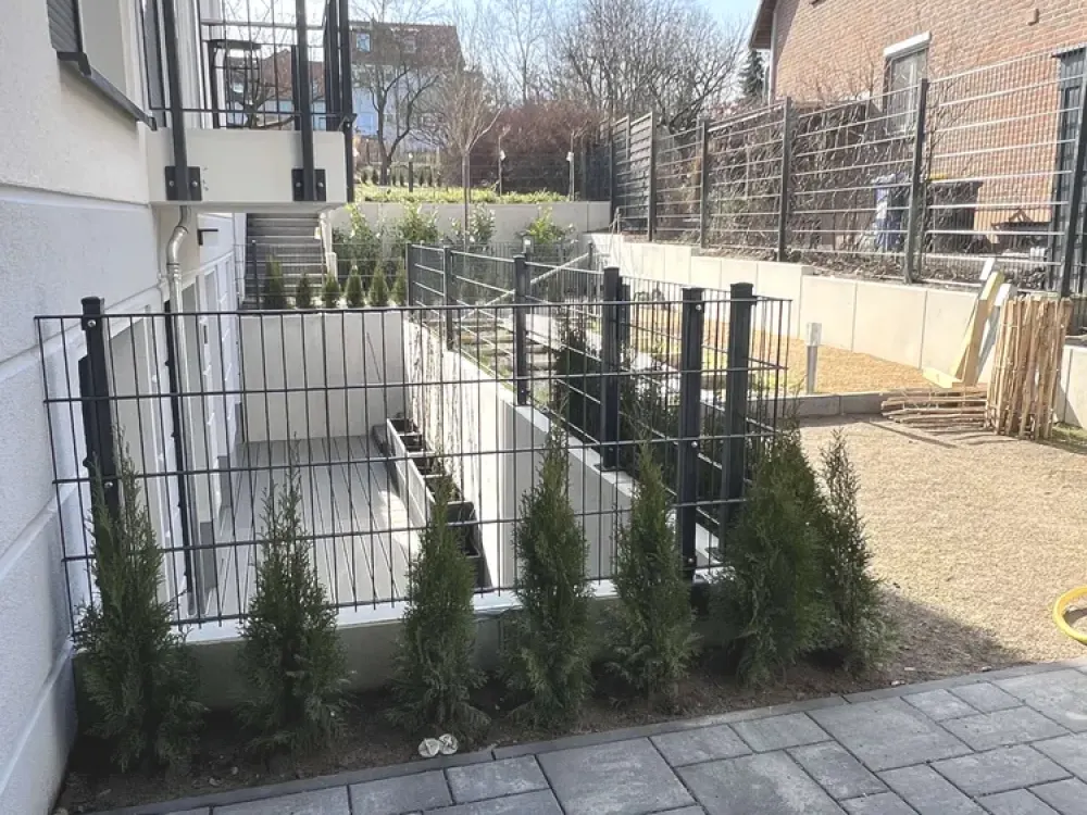 Wohnen im Grünen: moderne 2-Zimmer-Wohnung mit Terrasse