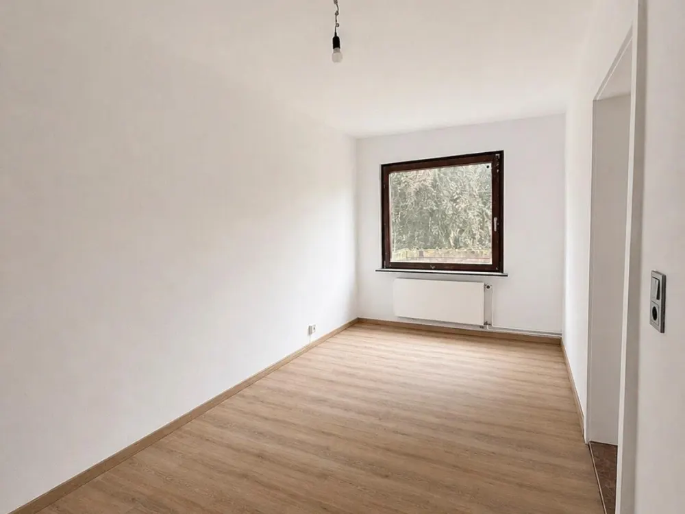 Doppelhaushälfte Wohnung Haus mit Garage zu vermieten+Garten