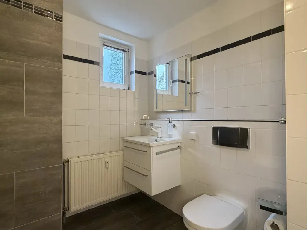 Zuhause mit 2 Zimmern und Balkon in Stahnsdorf