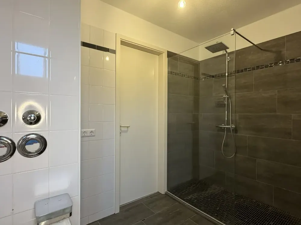 Zuhause mit 2 Zimmern und Balkon in Stahnsdorf