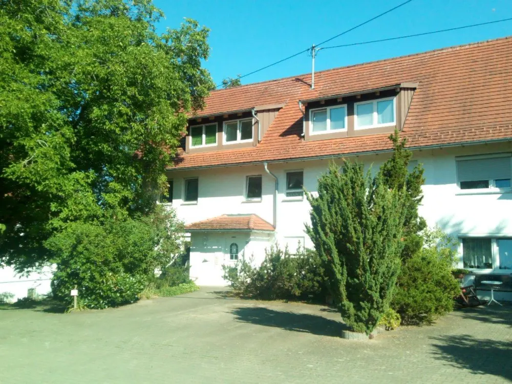 schöne 3 Zimmer Wohnung