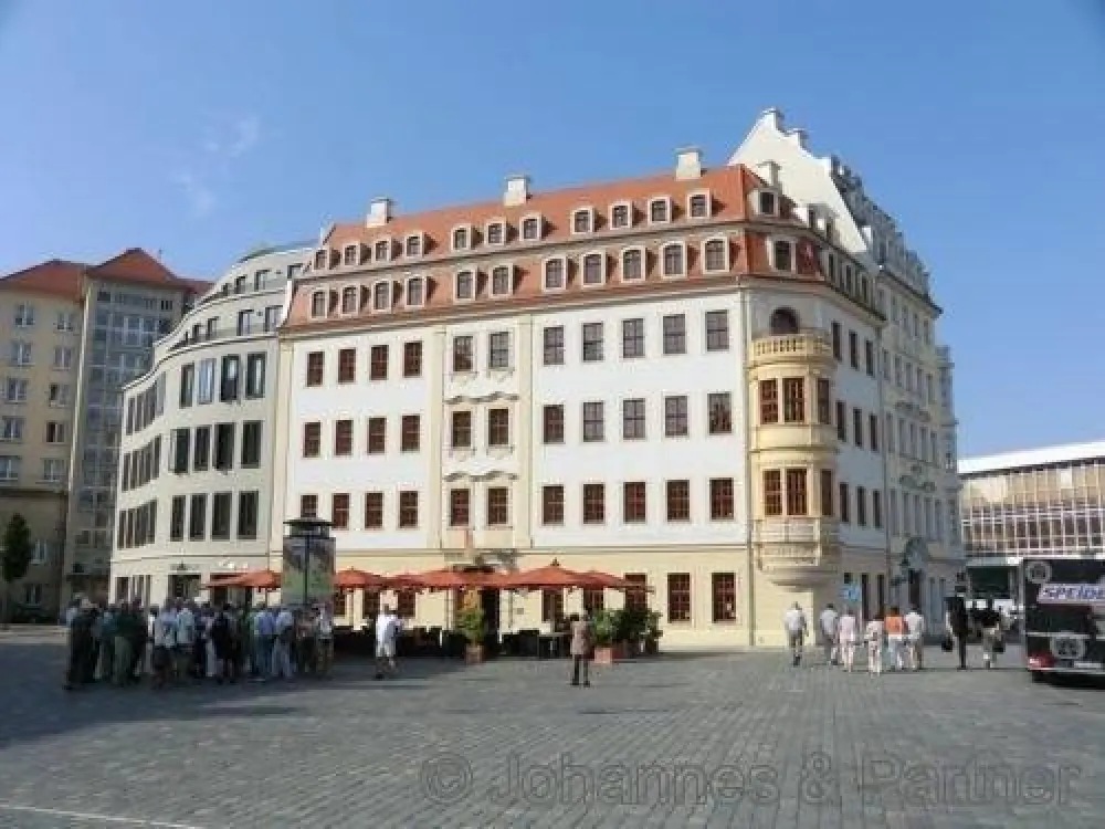 * exklusive und möblierte 2,5 Raumwohnung im Zentrum der Stadt mit Concierge u. Dachterrasse *