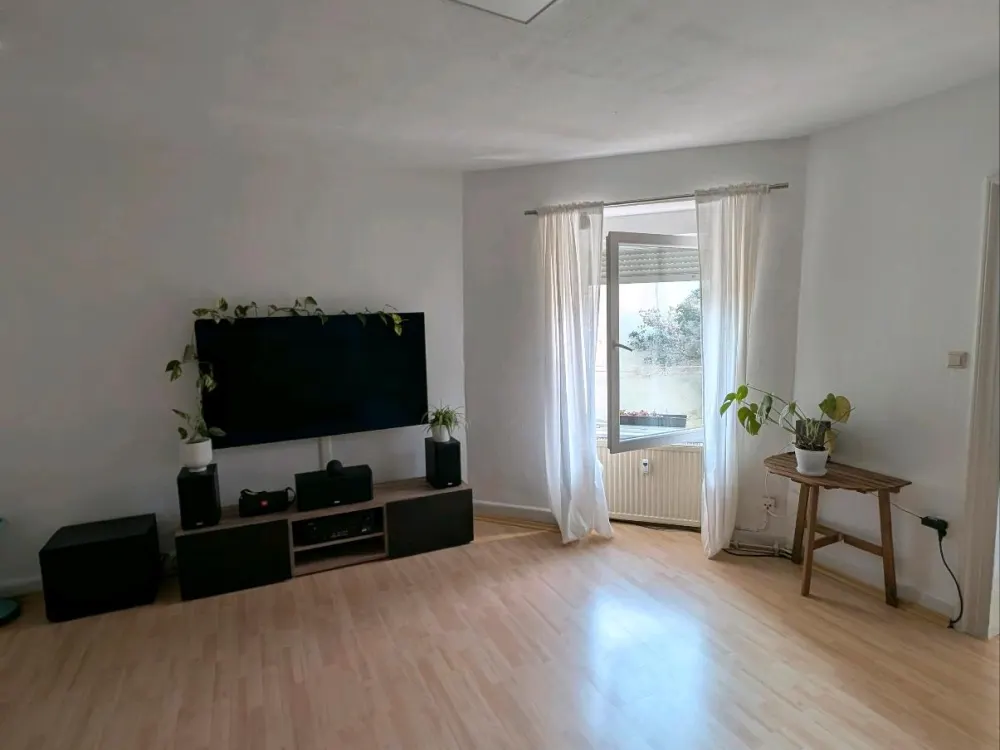 Sublet: Furnished 2-Room Apartment in Karlsruhe Südstadt