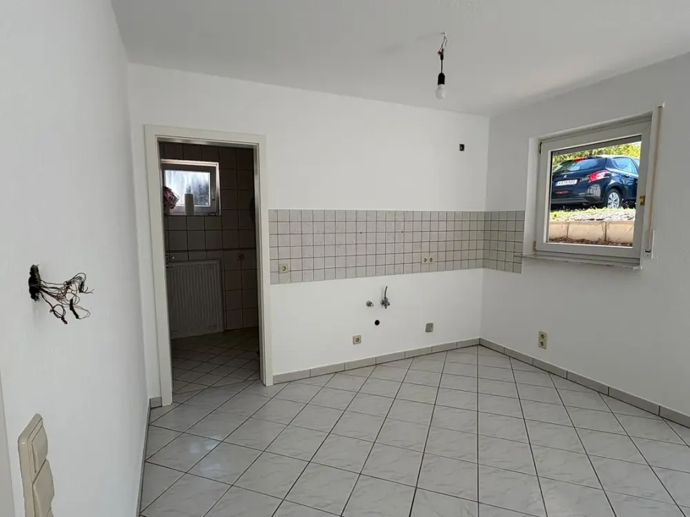 Bright 2-Room Apartment in the Basement