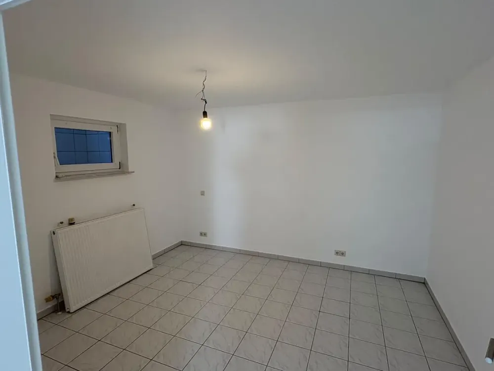 Bright 2-Room Apartment in the Basement