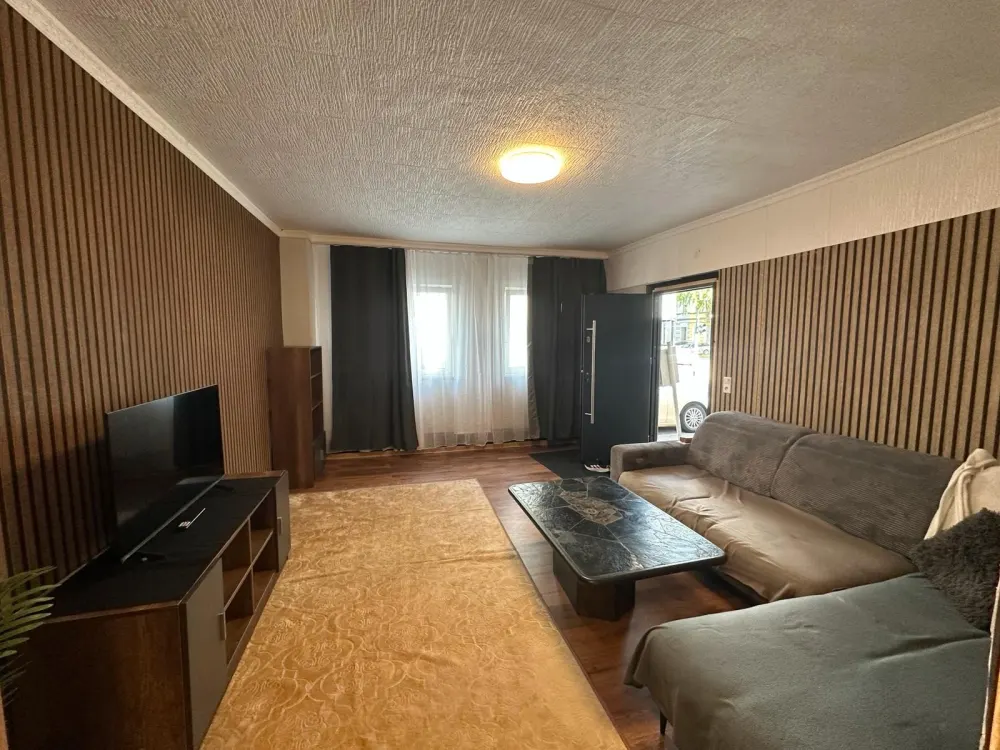 Full möblierte 2zimmer Wohnung ERDGESCHOSS mit NK und Strom