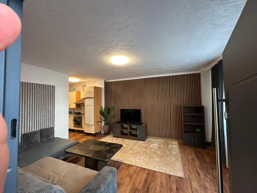 Full möblierte 2zimmer Wohnung ERDGESCHOSS mit NK und Strom