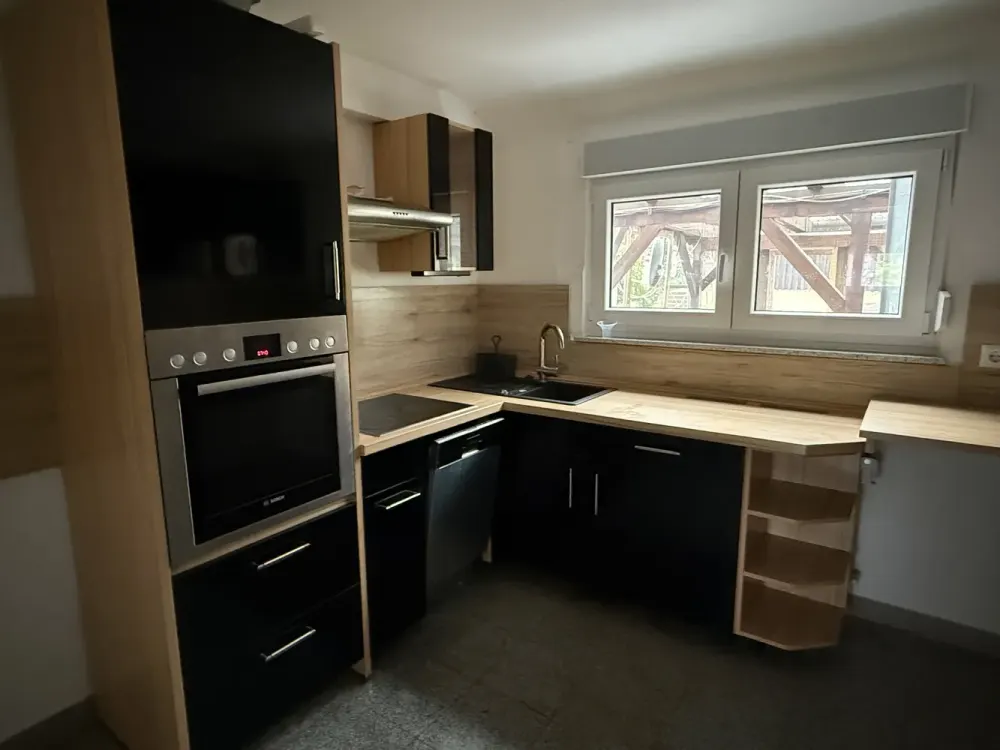 Very large 5.5-room apartment with roof terrace and garage