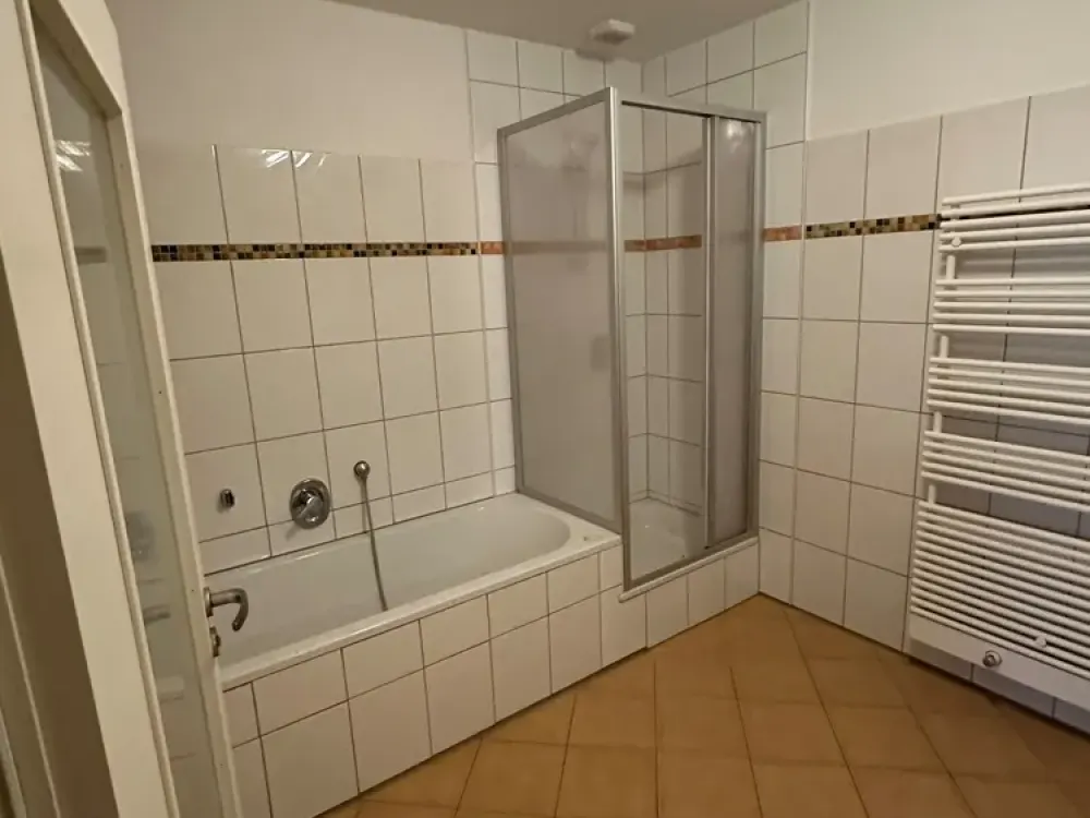 Bright 3-Room Apartment in Karlsruhe