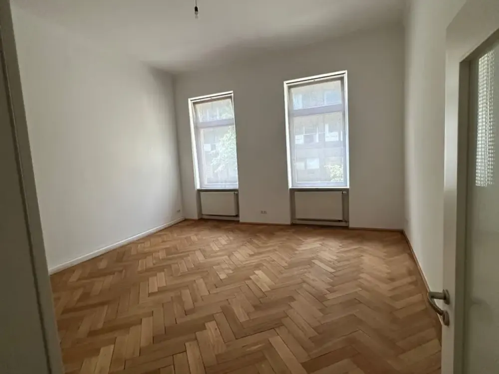 Bright 3-Room Apartment in Karlsruhe
