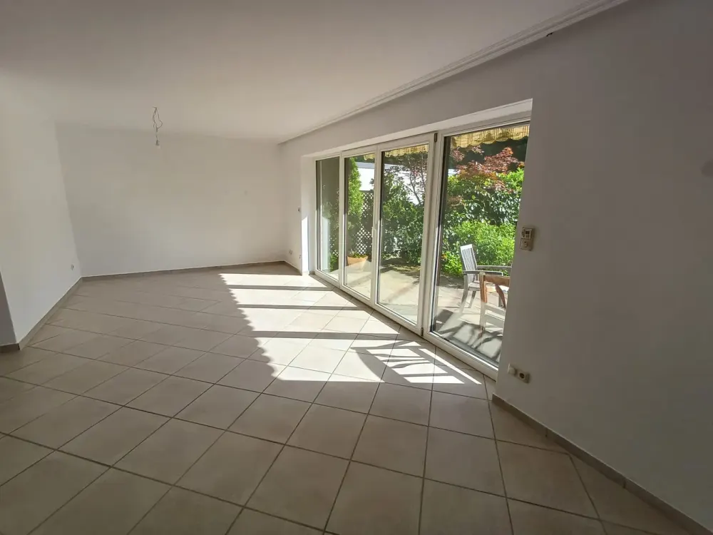 Tolle Wohnung mit Süd-West-Terrasse in Waldtrudering