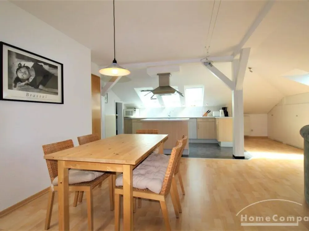 18579 HomeCompany Dresden Schickes möbliertes Dachgeschoß-Apartment in Blasewitz mit Blick über Dresden max. 3 Personen