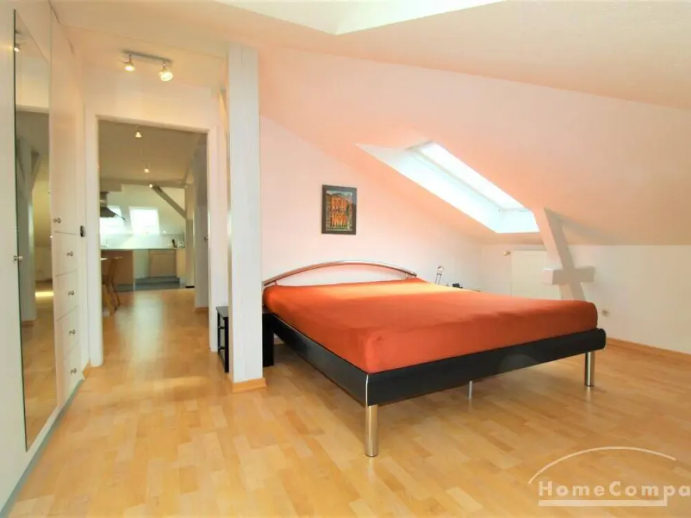 18579 HomeCompany Dresden Schickes möbliertes Dachgeschoß-Apartment in Blasewitz mit Blick über Dresden max. 3 Personen
