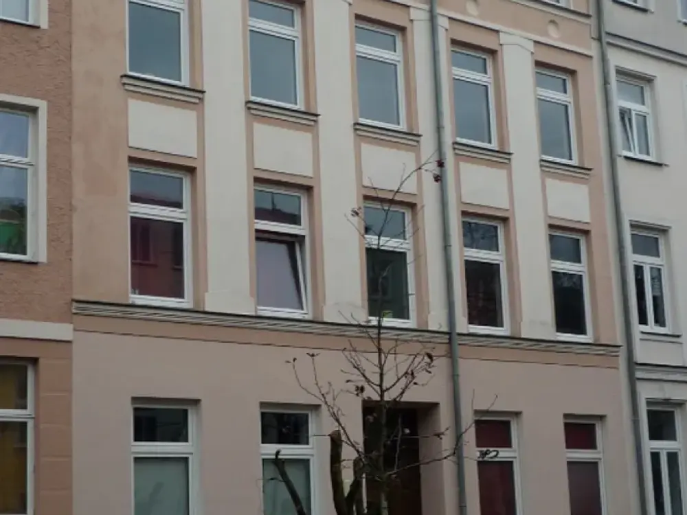 01.12.26 frei- Fritz- Reuter- Straße/ KTV- mit Balkon und Blick in den Garten