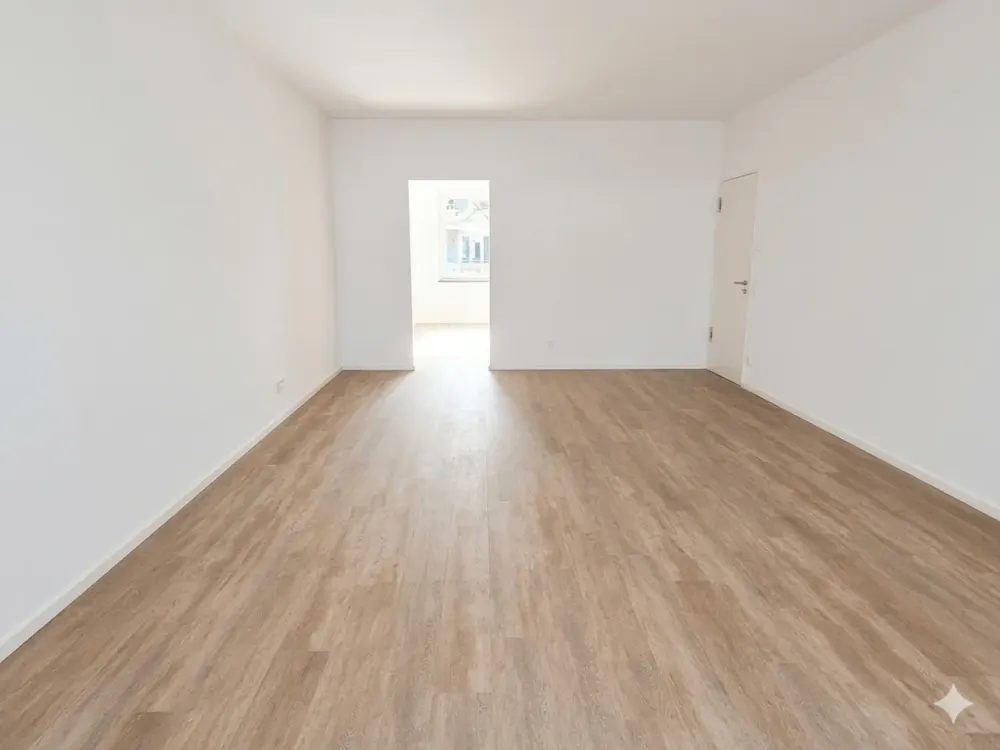 Exclusive New-Build Rental Apartment in List / Vahrenwald - 4-Room Apartment with 2 Loggias