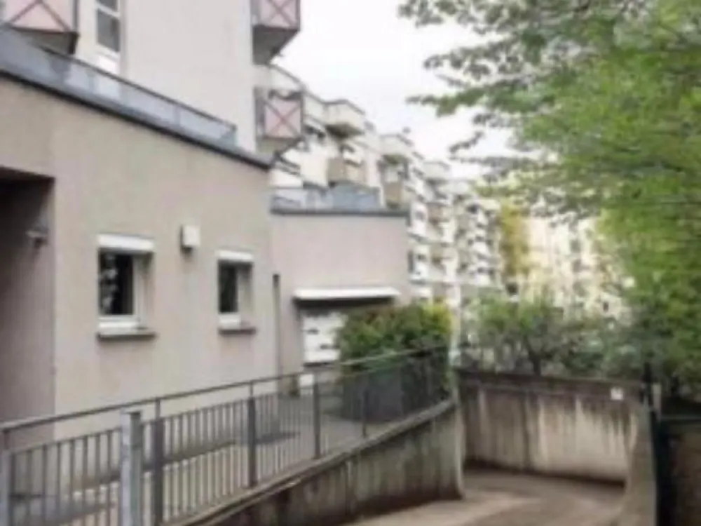1-Zimmer-Wohnung DIREKT am Mr. Wash zu vermieten