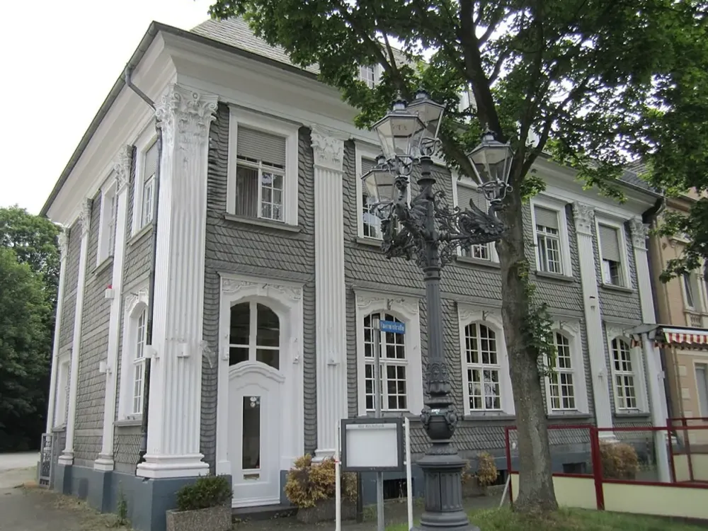 Erstbezug n. TOP-Sanierung, 60 qm Wohnung, 2 ZKB, 560 € kalt, in zentraler Lage v. Haspe