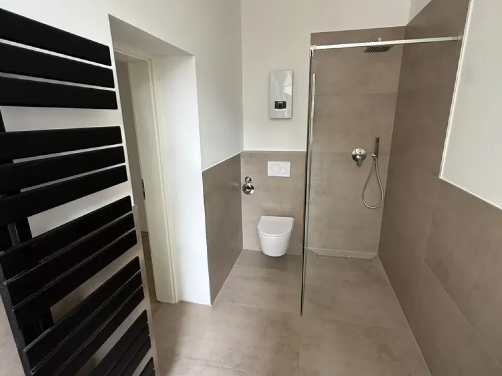 Erstbezug n. TOP-Sanierung, 60 qm Wohnung, 2 ZKB, 560 € kalt, in zentraler Lage v. Haspe