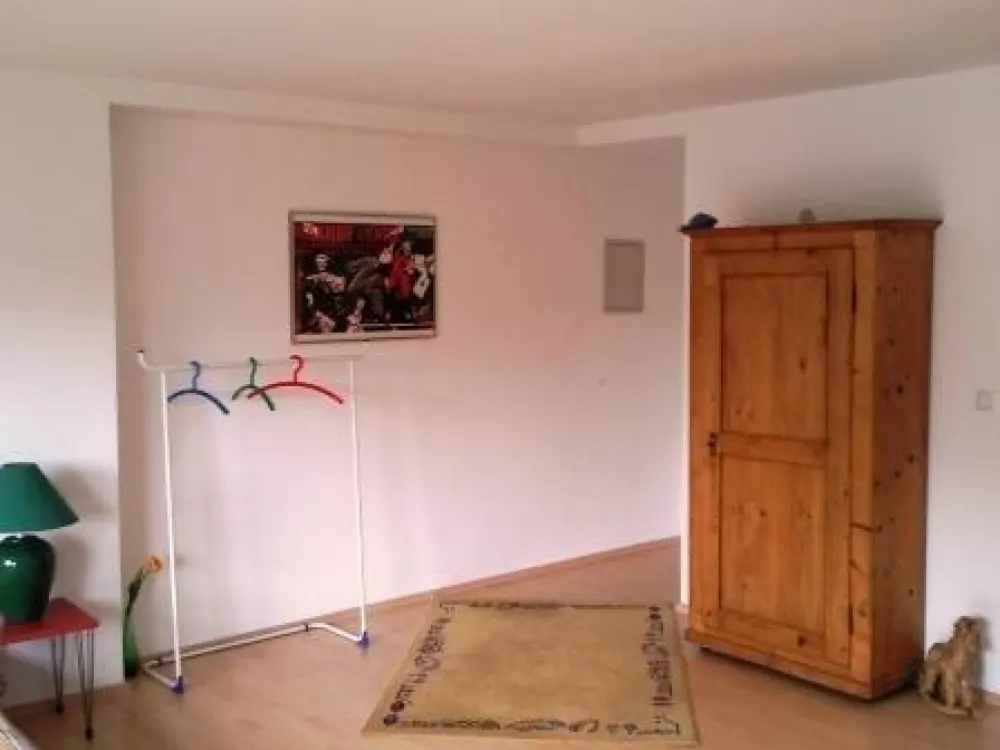 1 Zimmer-Wohnung möbliert nur an Wochenendheimfahrer