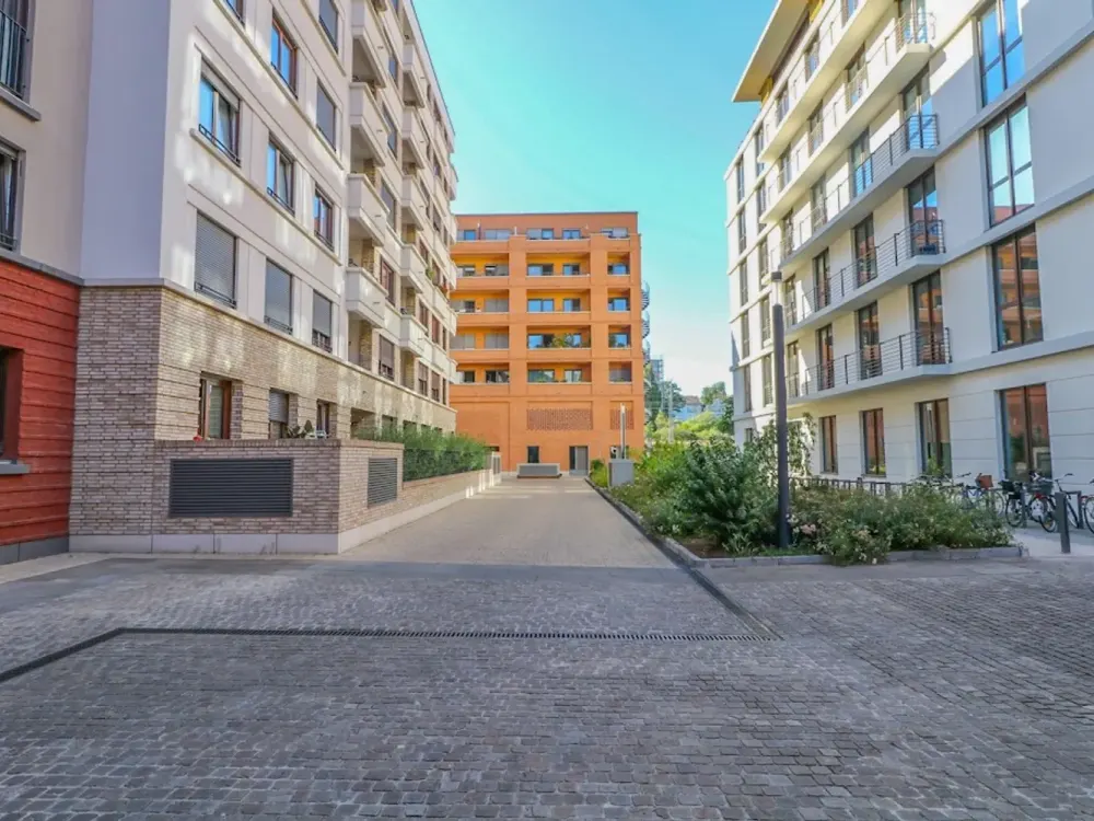 Compact and Special, 54 m² with Large Loggia in Ostend