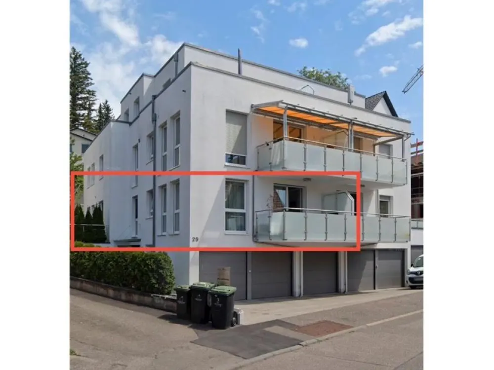 Modernisierte 4-Zimmer-Wohnung in Leonberg Stadtzentrum - Gebäude