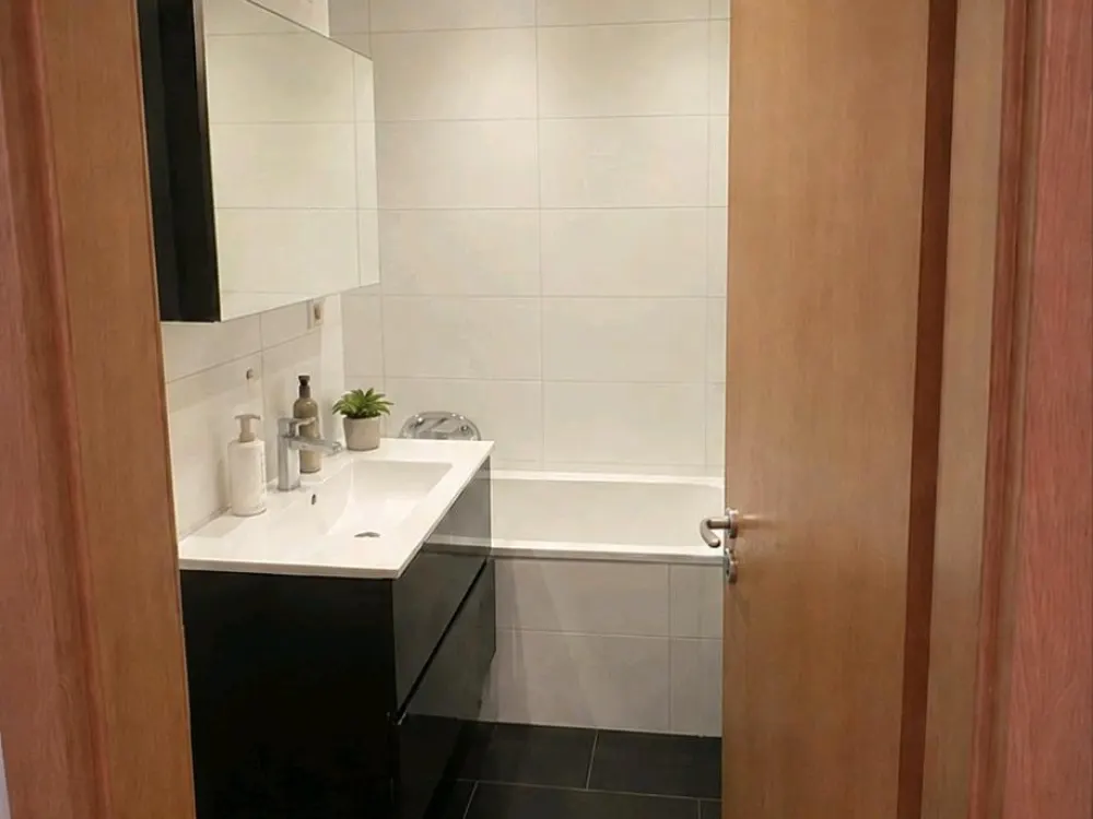 2-Zi-Wohnung in Ratingen MIT EINBAUKÜCHE & Parkblick