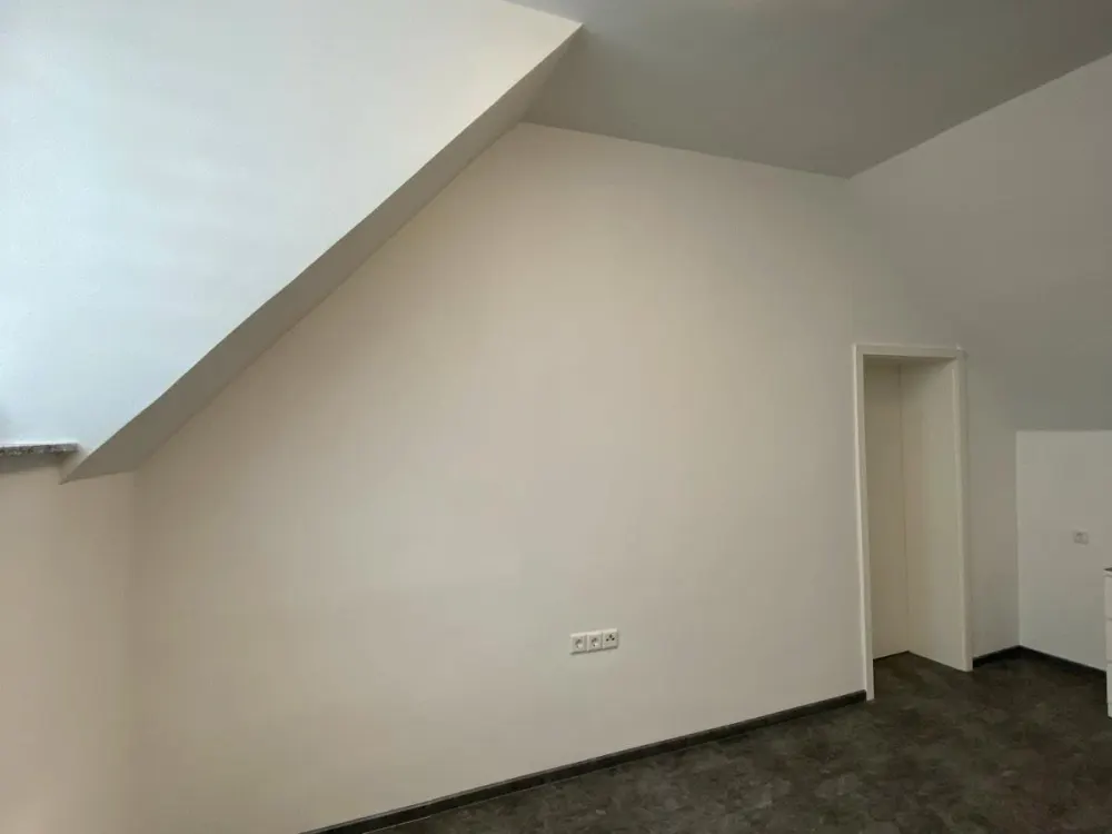 Schöne 3-Zimmer-Maisonette-Wohnung mit Einbauküche