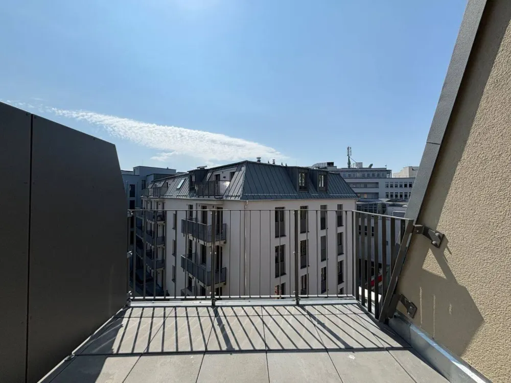 FIRST OCCUPANCY! High-quality 3-room apartment with daylight bathroom + fitted kitchen and balcony !!!