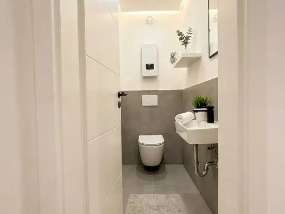 Frisch renoviertes Zimmer mit Balkon für Studenten & Young Professionals