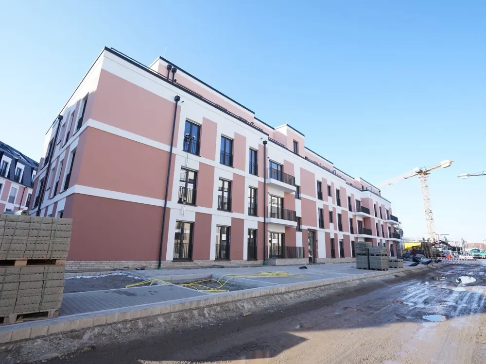 **Erstbezug** Große 3-Raum-Wohnung mit Balkon in Dresden-Friedrichstadt