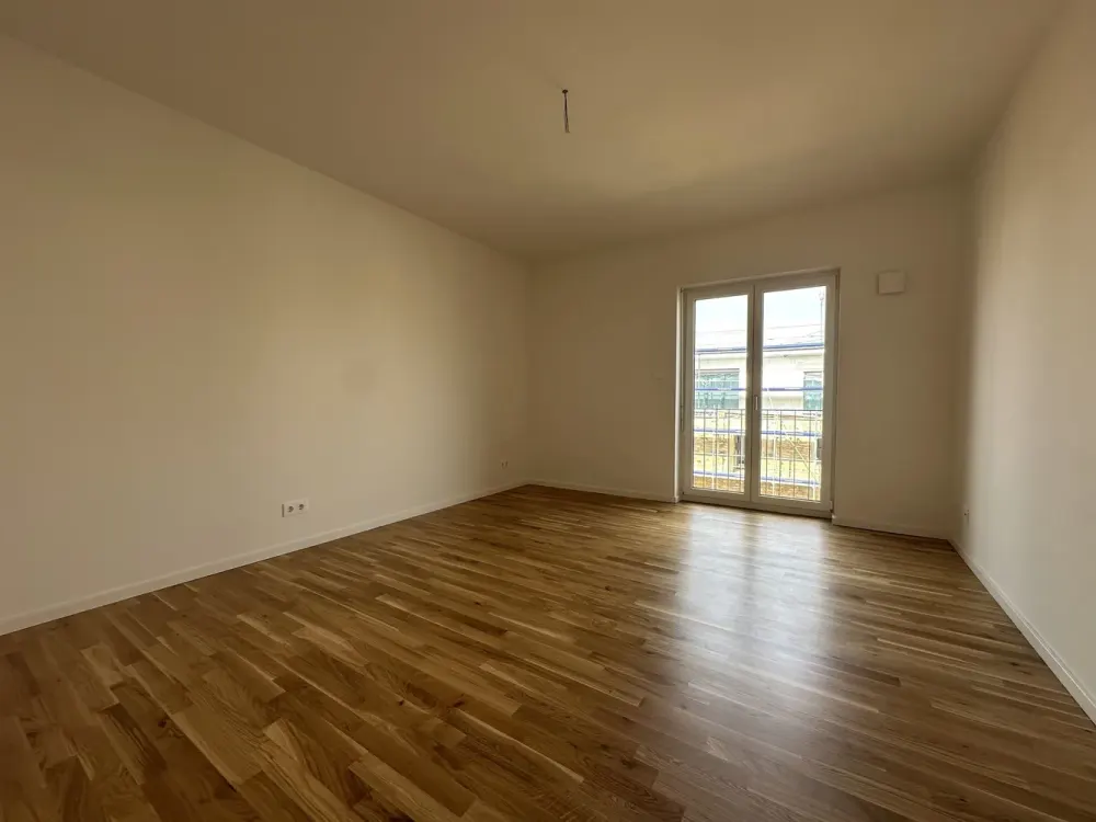 **Erstbezug** Große 3-Raum-Wohnung mit Balkon in Dresden-Friedrichstadt