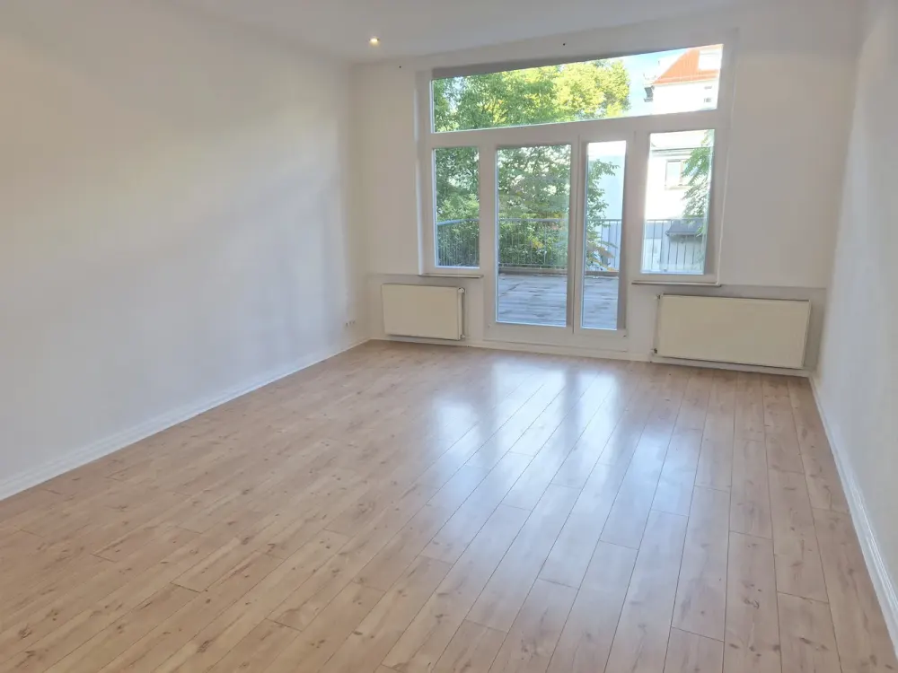 Frisch renovierter Altbau an den Wallanlagen mit eigener 39 m² Terrasse
