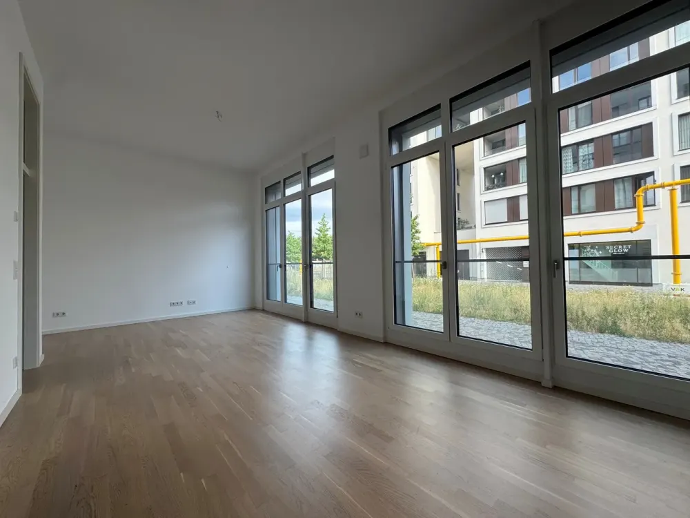 Großzügige Erdgeschoßwohnung mit Einbauküche und Loggia