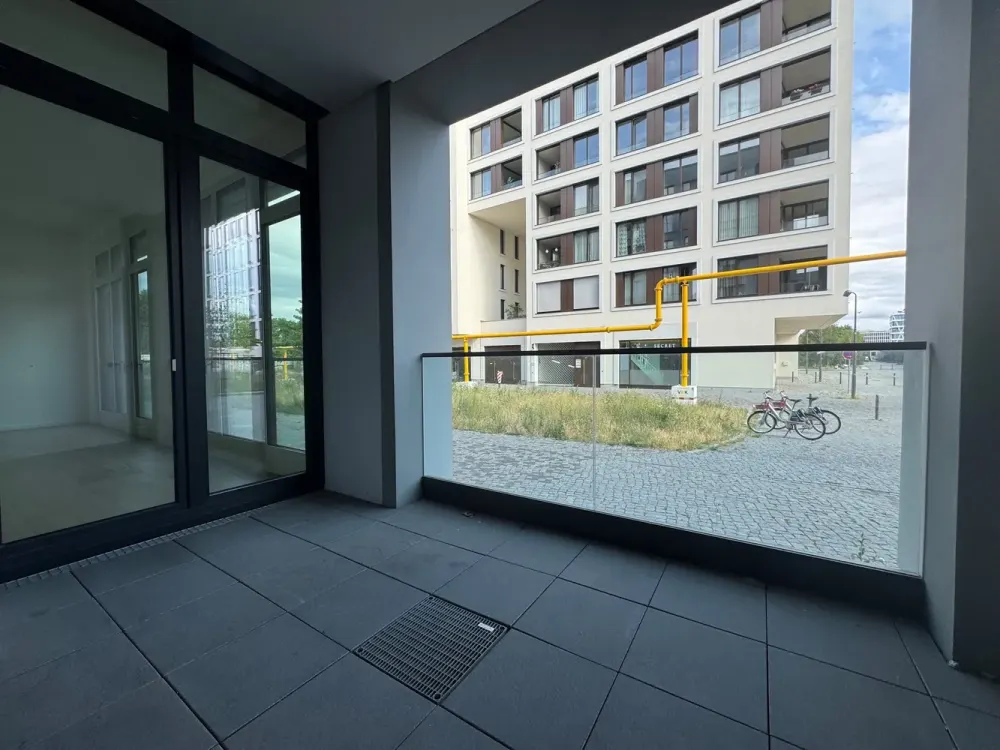 Großzügige Erdgeschoßwohnung mit Einbauküche und Loggia