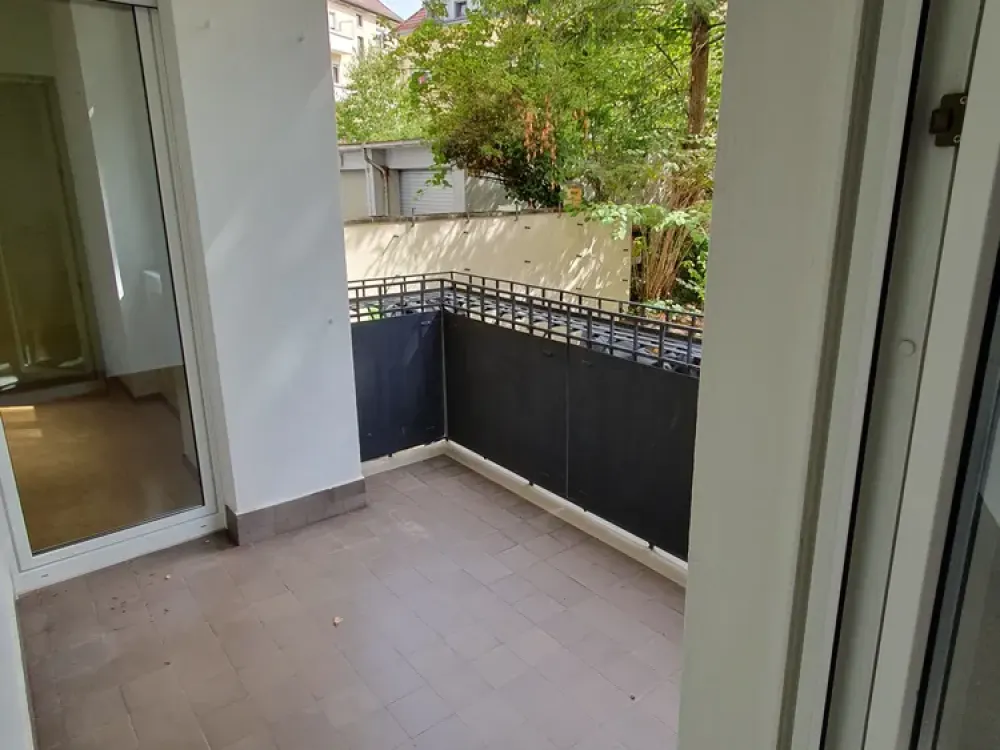 Spacious 4-Room Apartment in Karlsruhe