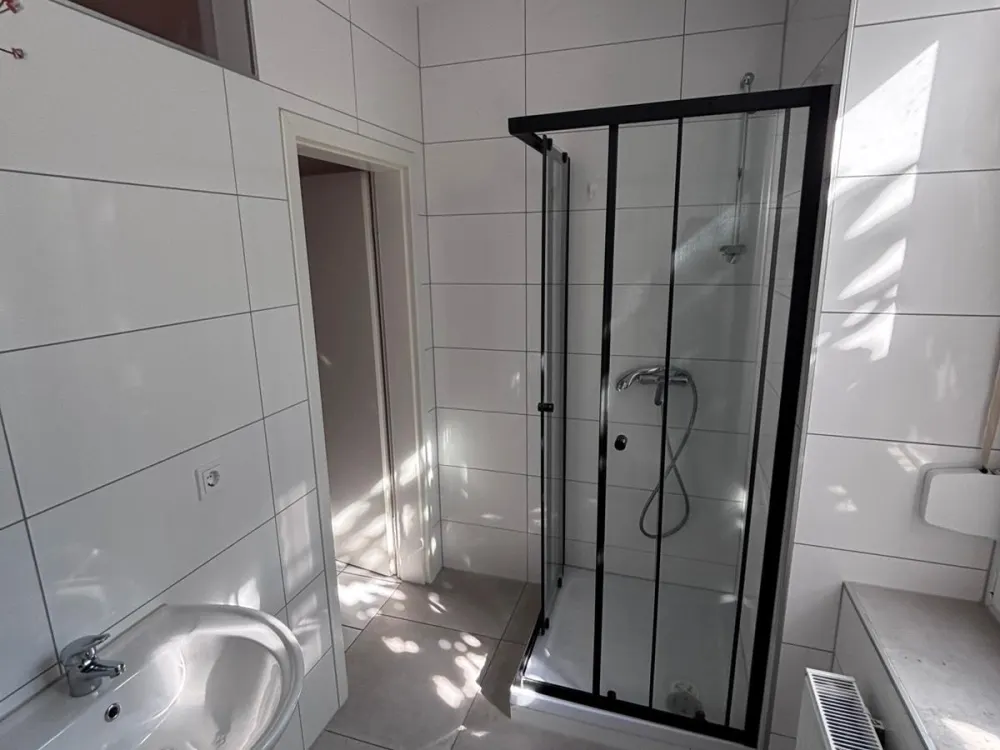 mütliche 1,5-Zimmer-Wohnung im EG, Neunkirchen, frisch renoviert