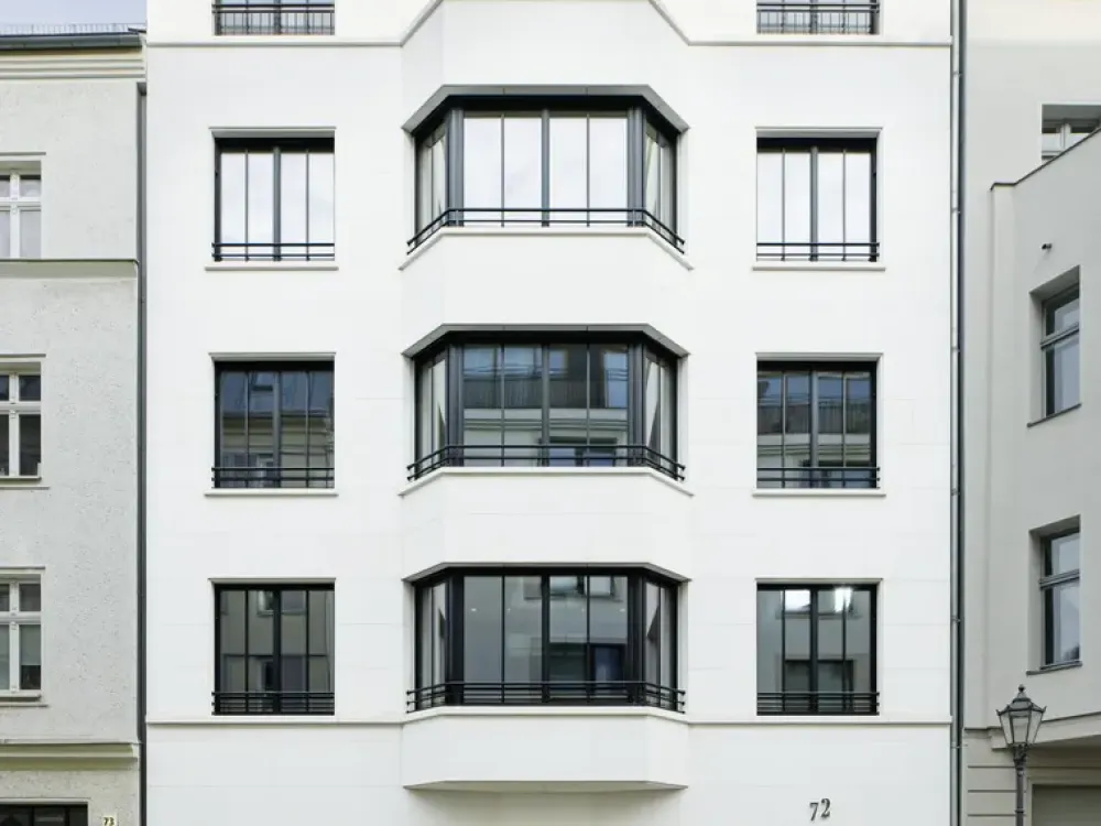 Exklusive 3-Zimmer-Wohnung mit Loggia in der Linienstraße 72 | Berlin-Mitte